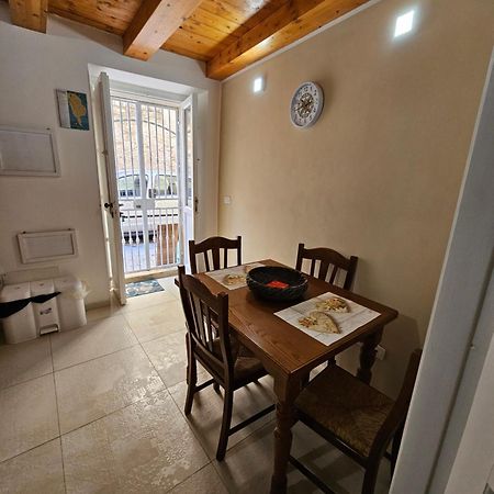 Perla Marina Ortigia Villa Syracuse Bagian luar foto